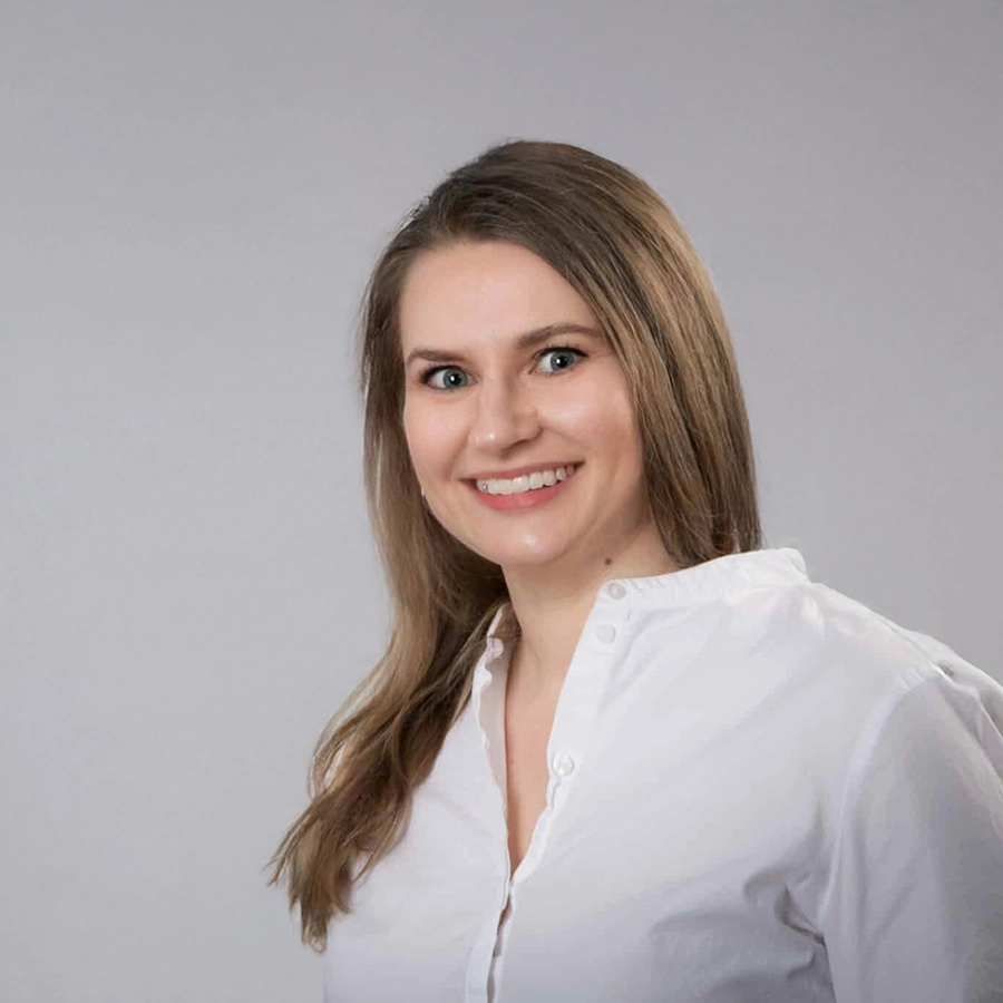 Zahnärztin Sarah Knefel – Zahnarztpraxis Aßling Zahnärztin Sarah Knefel - Zahnarztpraxis Aßling