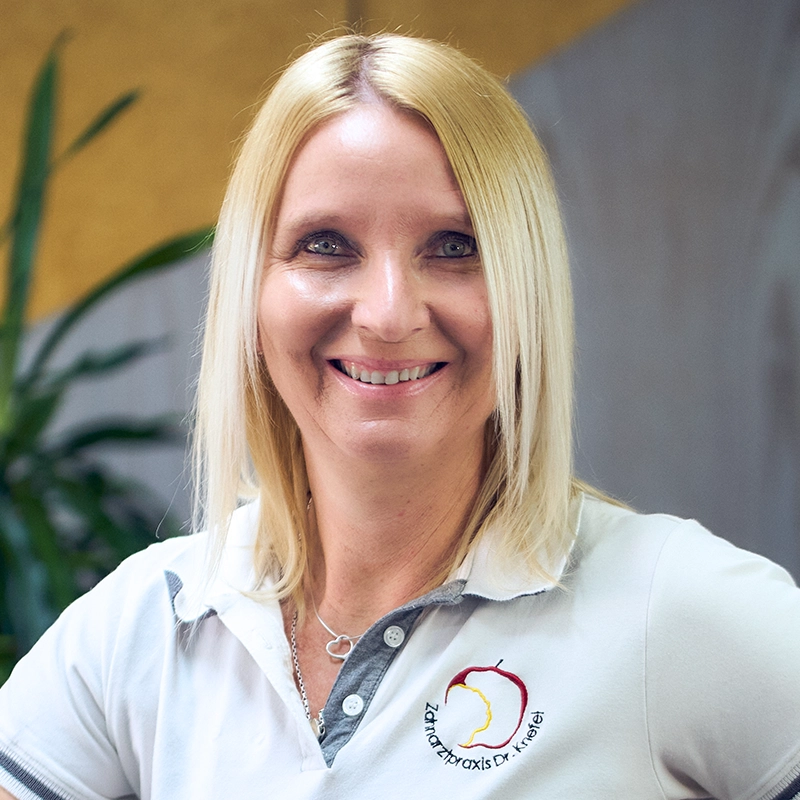 Sabine Niedermeier - Zahnarztpraxis Aßling Sarah Knefel